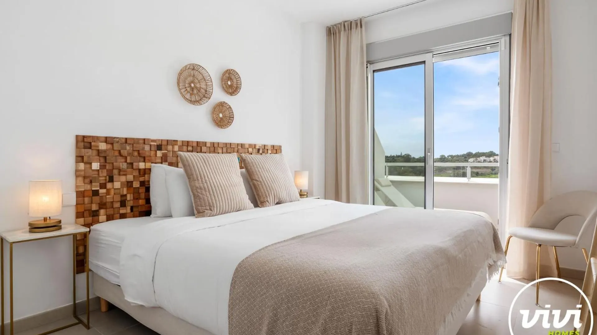Vivi Homes - Vanisha Estepona