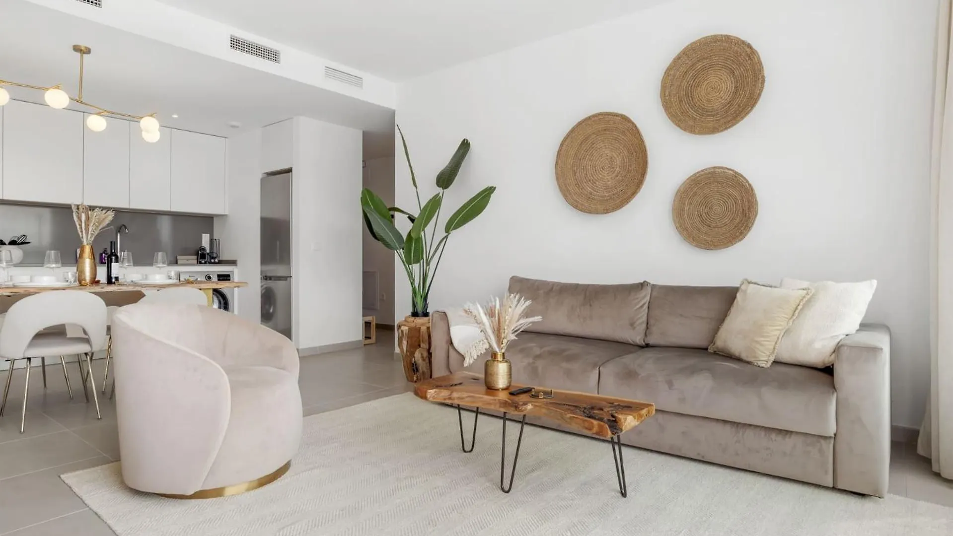 Vivi Homes - Vanisha Estepona 0*,