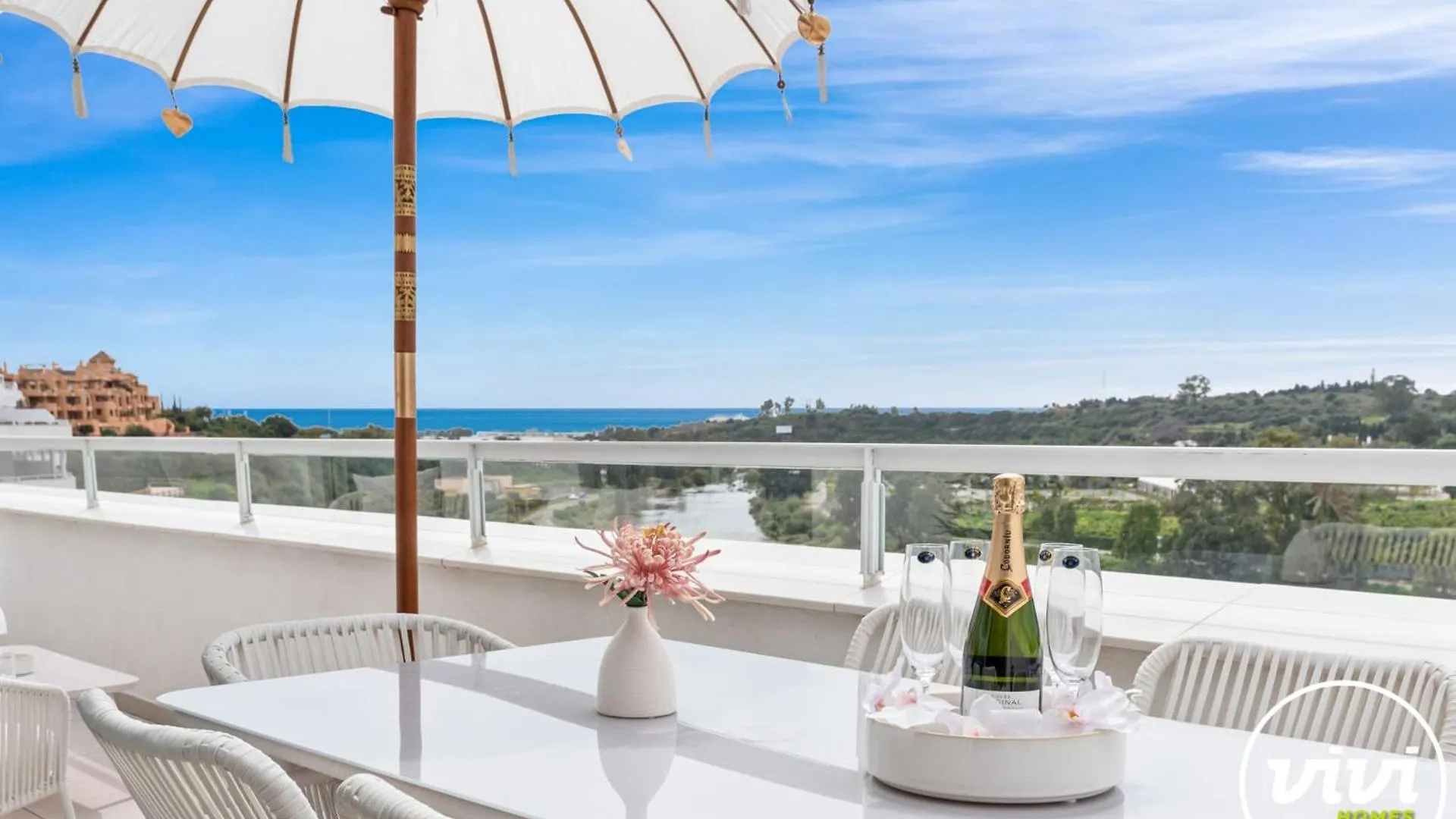 Vivi Homes - Vanisha Estepona Spain
