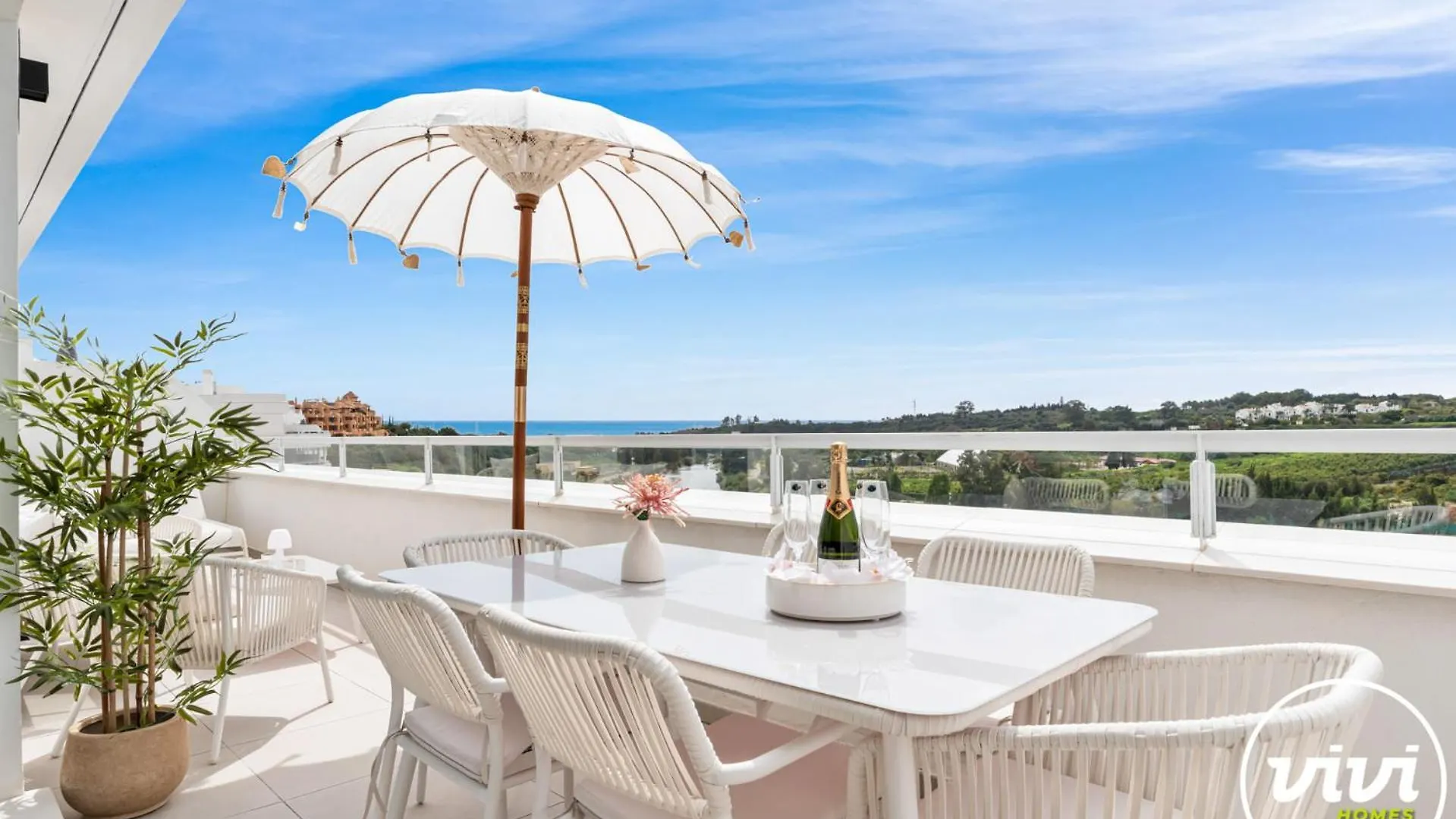 Vivi Homes - Vanisha Estepona